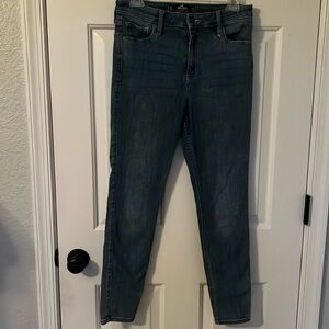 Hollister High Rise Super Skinny jeans soft stretch
